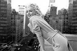 Marilyn Monroe Balcony Poster