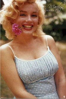 Marilyn Monroe Country Poster